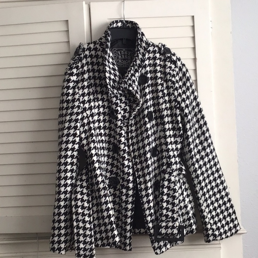 Black and white blazer with belt